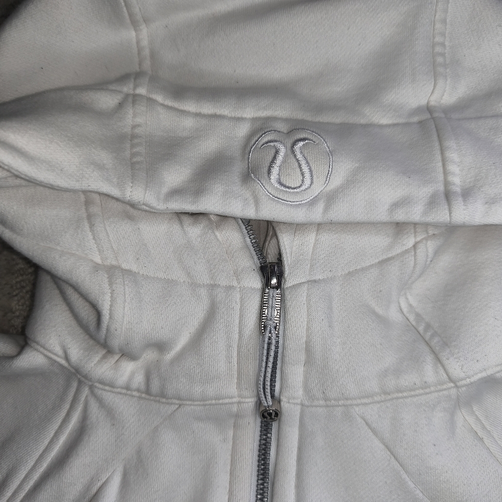 Lululemon Women's Scuba Hoodie Size 6 White Full Zip Jacket - Picture 6 of 9